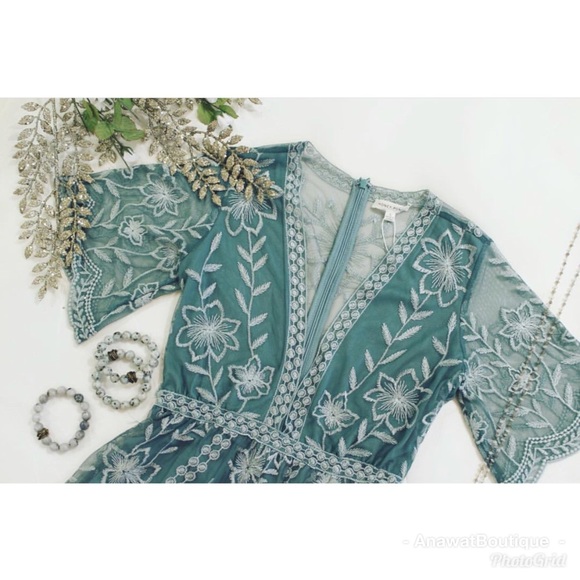 Talia Embroidered Lace Romper - Picture 7 of 8